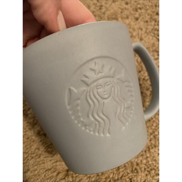 STARBUCKS 2019 Embossed SIREN Mermaid GRANDE GREY 16 OZ Coffee/Tea MUG - Picture 2 of 8